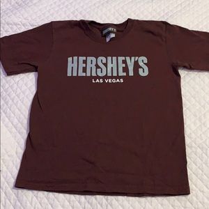 Brown hershey tee, from Vegas <3